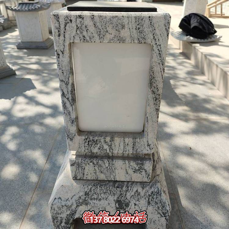 新中式花崗巖太陽(yáng)能石燈，讓你的庭院更加精致