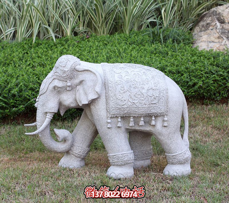 漫步公園，體驗(yàn)石雕大象雕塑之旅