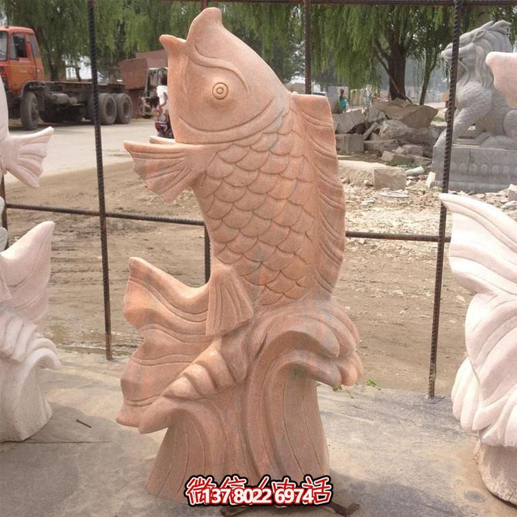 紅色晚霞，浪漫水景——精美石雕噴泉鯉魚