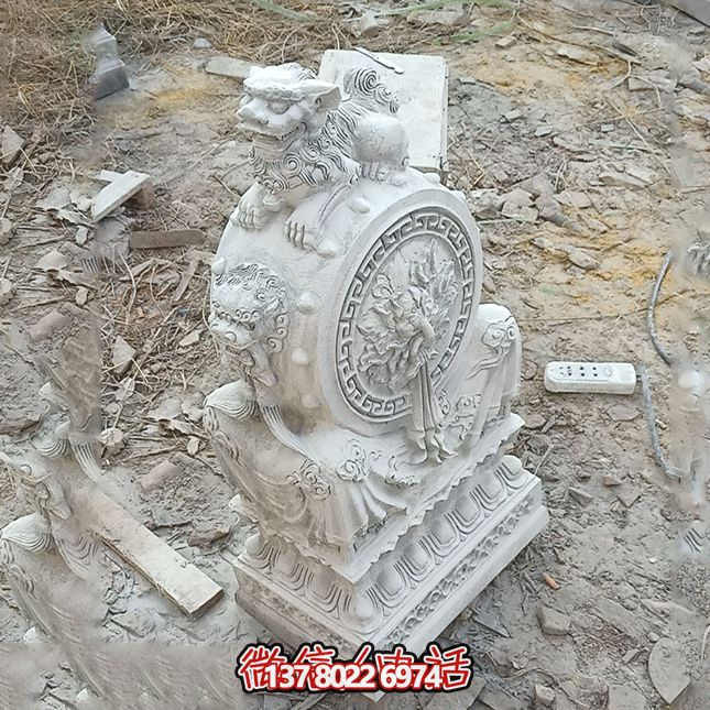 非凡的石雕獅子雕塑，點(diǎn)綴精致的庭院別墅