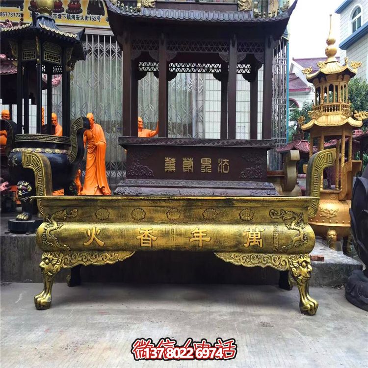 大型純銅鎏金香爐雕塑，為景觀寺廟增添靈性美感