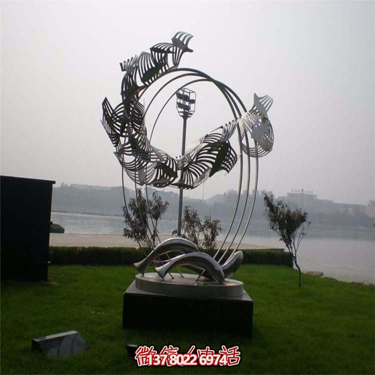 多元景觀雕塑——一款展現(xiàn)現(xiàn)代氣息的藝術(shù)品