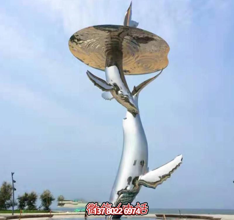 不銹鋼海豚雕塑，為戶外游泳添彩