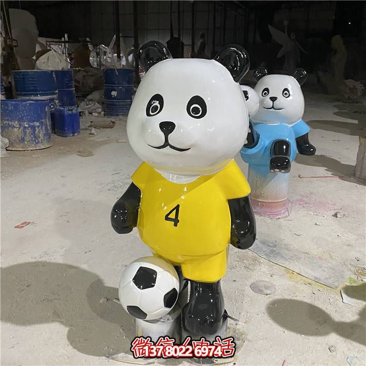 足球旅游景區(qū)，讓你玩轉卡通公仔和雕塑