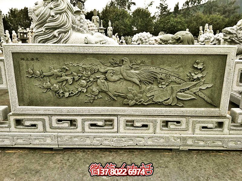 大理石綠浮雕欄桿，為景區(qū)裝飾錦上添花
