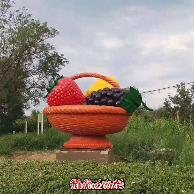 新款玻璃鋼彩繪大型水果籃采摘農(nóng)場戶外小品擺件