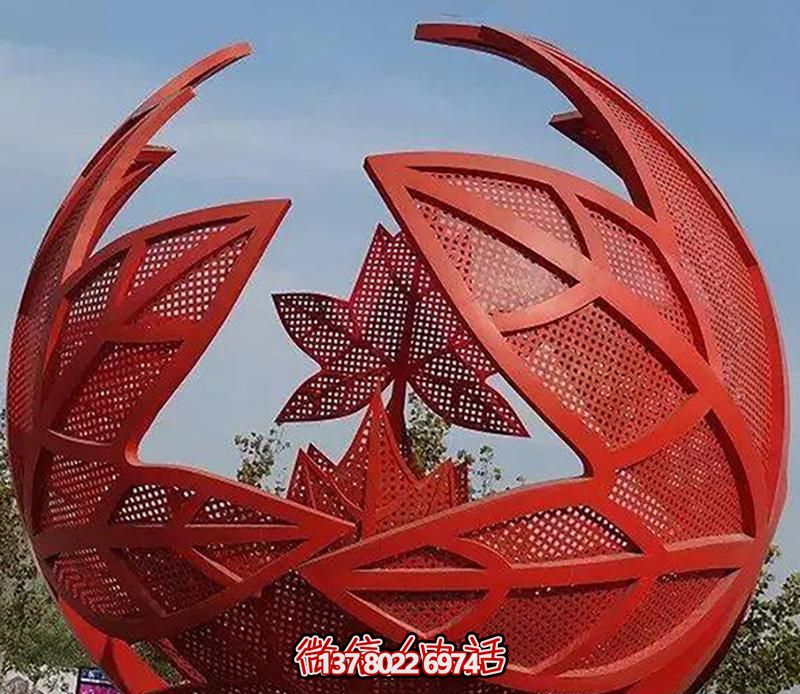 不銹鋼楓葉球形雕塑，點(diǎn)綴廣場(chǎng)景觀