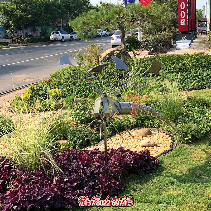 不銹鋼雕塑蜻蜓——點綴校園景觀 不銹鋼雕塑蜻蜓——點綴校園景觀