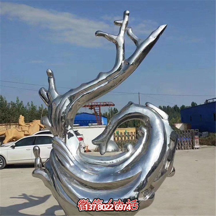 不銹鋼鏡面雕塑，為戶外廣場(chǎng)增添海浪般的浪花氣息