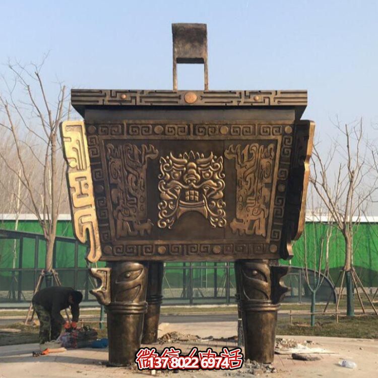 大型戶(hù)外銅鼎雕塑點(diǎn)綴你的園林景觀(guān)