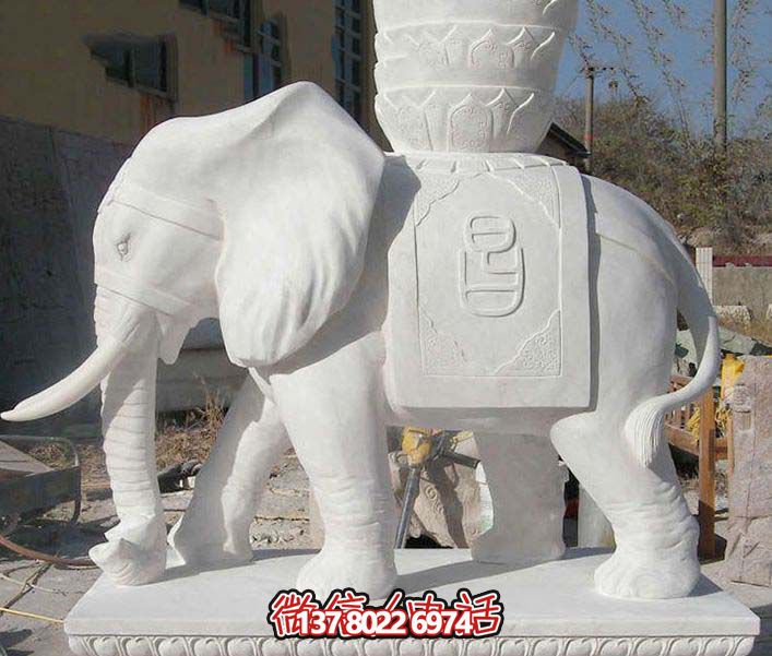 傳統(tǒng)工藝與現(xiàn)代藝術(shù)的完美結(jié)合——玉雕大象景觀雕塑 傳統(tǒng)工藝與現(xiàn)代藝術(shù)的完美結(jié)合——玉雕大象景觀雕塑
