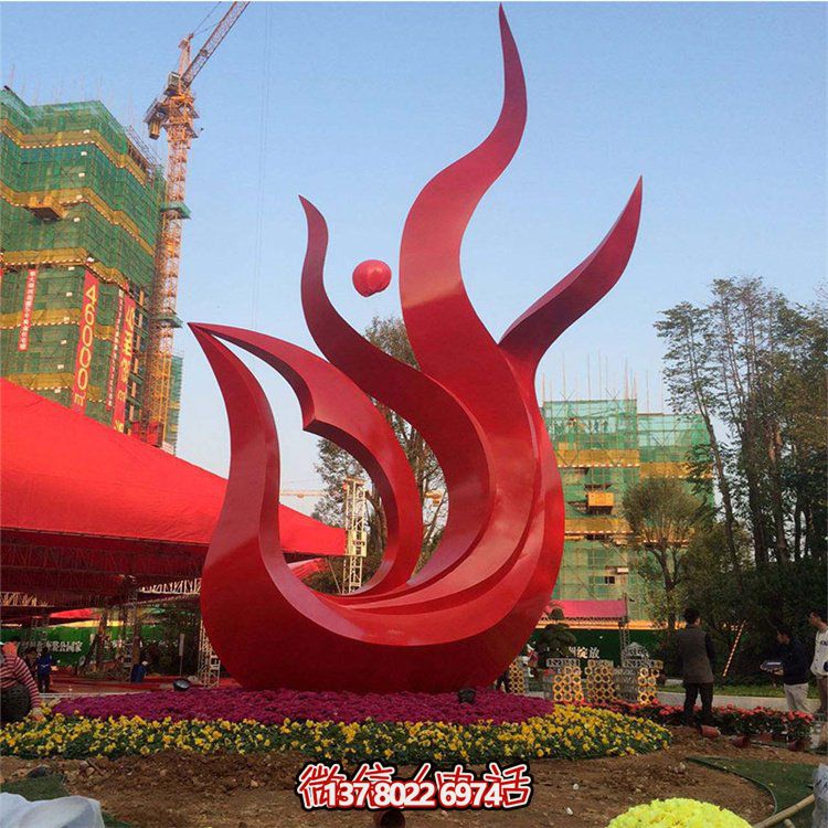 精美不銹鋼鳳凰雕塑，點綴精致小區(qū)、別墅環(huán)境