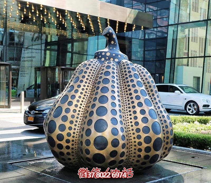 不銹鋼創(chuàng)意黑點(diǎn)南瓜雕塑--一款獨(dú)特的廣場(chǎng)裝飾品 不銹鋼創(chuàng)意黑點(diǎn)南瓜雕塑--一款獨(dú)特的廣場(chǎng)裝飾品