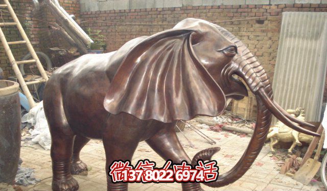 創(chuàng)意仿銅大象雕塑，美化環(huán)境景觀