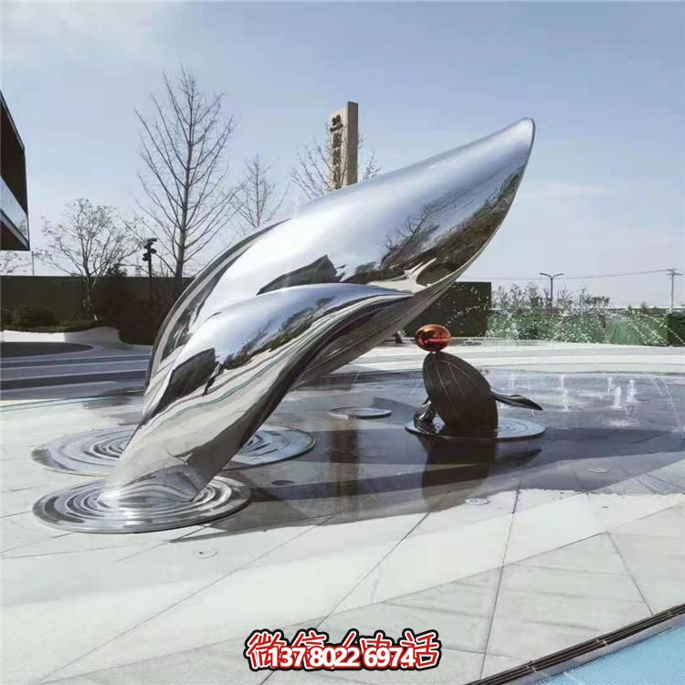 現(xiàn)代不銹鋼大型創(chuàng)意景觀雕塑，美化城市廣場