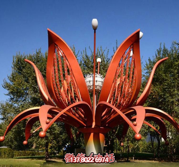 不銹鋼雕塑——綻放紅色花朵，為公園增添美麗