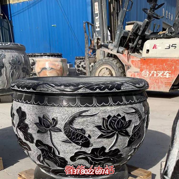 精美荷花浮雕缸，融合經(jīng)典元素，打造清新安靜空間