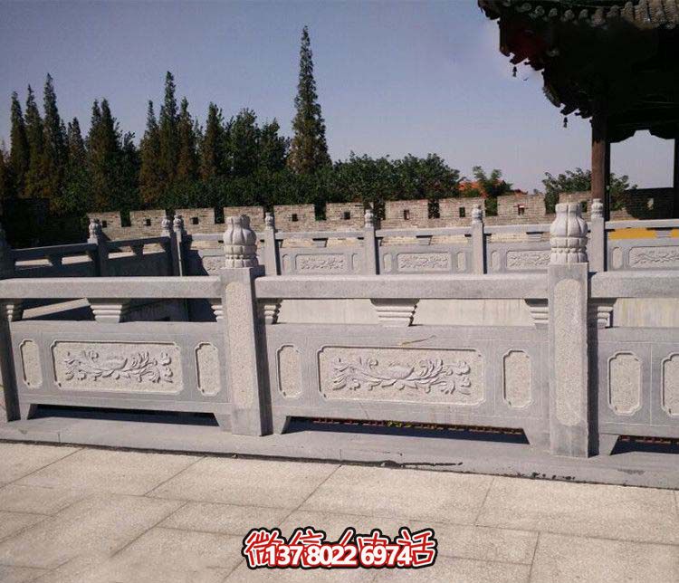 精美青石雕刻欄桿，為您的景區(qū)水池添彩