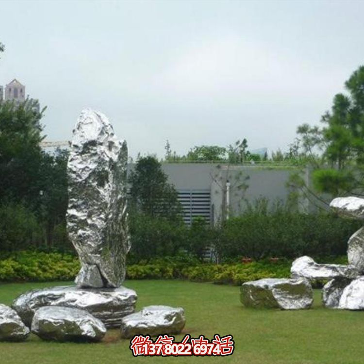 不銹鋼雕塑景觀頭，讓您的戶外草坪更加美觀