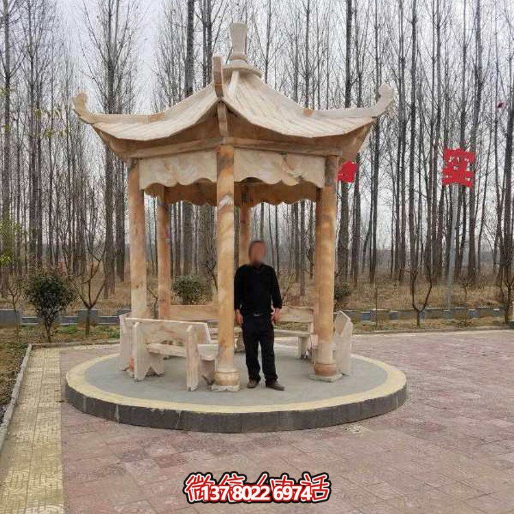 體驗(yàn)晚霞之美、放松心情的紅石亭