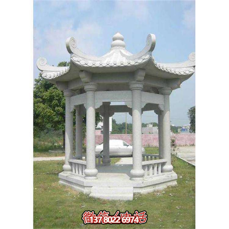精美石雕涼亭，為公園添彩