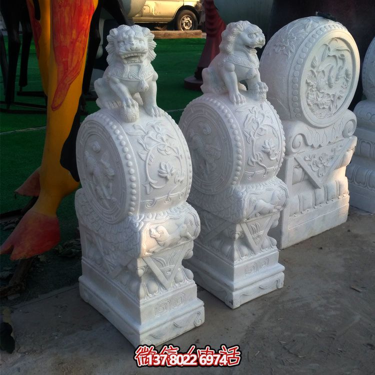 濃縮漢文化，以仿古建筑漢白玉雕塑裝點(diǎn)宮殿門墩