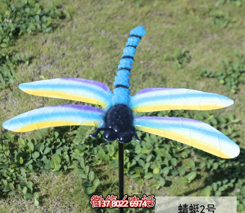 大學(xué)花園小區(qū)彩繪玻璃鋼蜻蜓雕塑 大學(xué)花園小區(qū)彩繪玻璃鋼蜻蜓雕塑