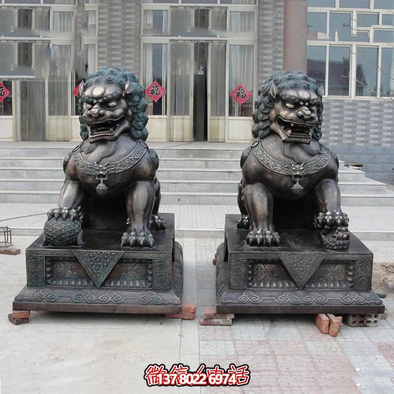 庭院大型青石一對看門的獅子雕塑 庭院大型青石一對看門的獅子雕塑