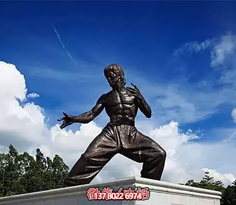 廣場(chǎng)景區(qū)銅雕功夫明星李小龍雕塑 廣場(chǎng)景區(qū)銅雕功夫明星李小龍雕塑
